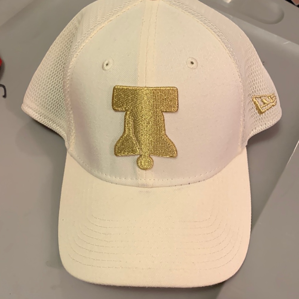 39thirty Phili 76 hat . Brand new with tags. M/L size